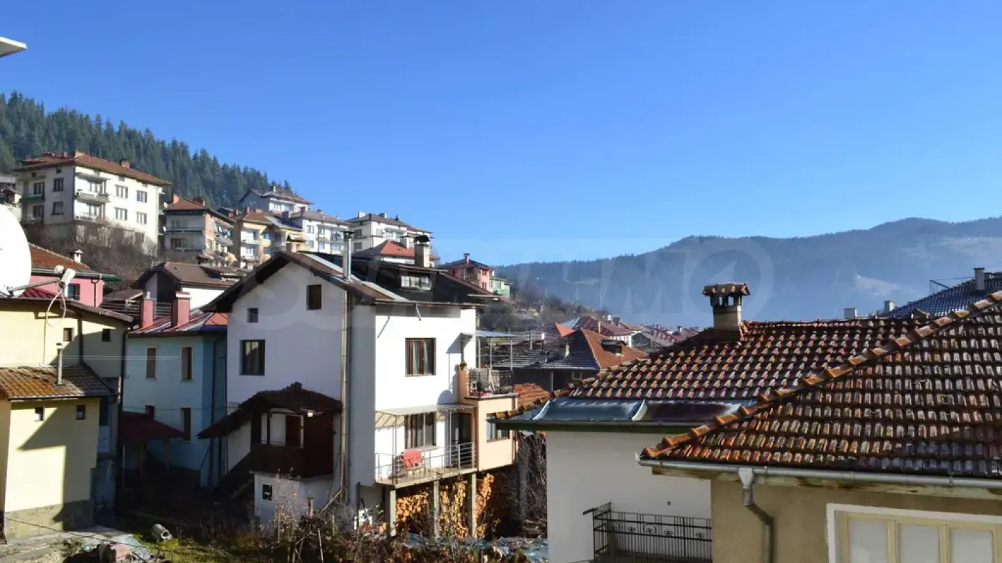 Spacious Chepelare Apartment: 2 Bedrooms, Mountain Terrace, 71m2 - Image 1