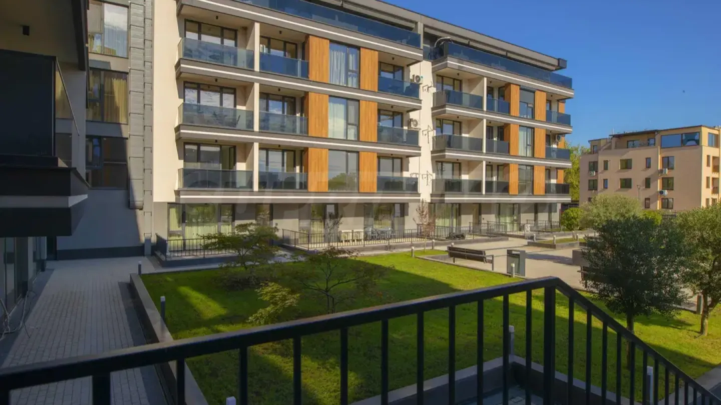 Spacious 2-Bedroom Apartment Near Rowing Base, Plovdiv - Image 1