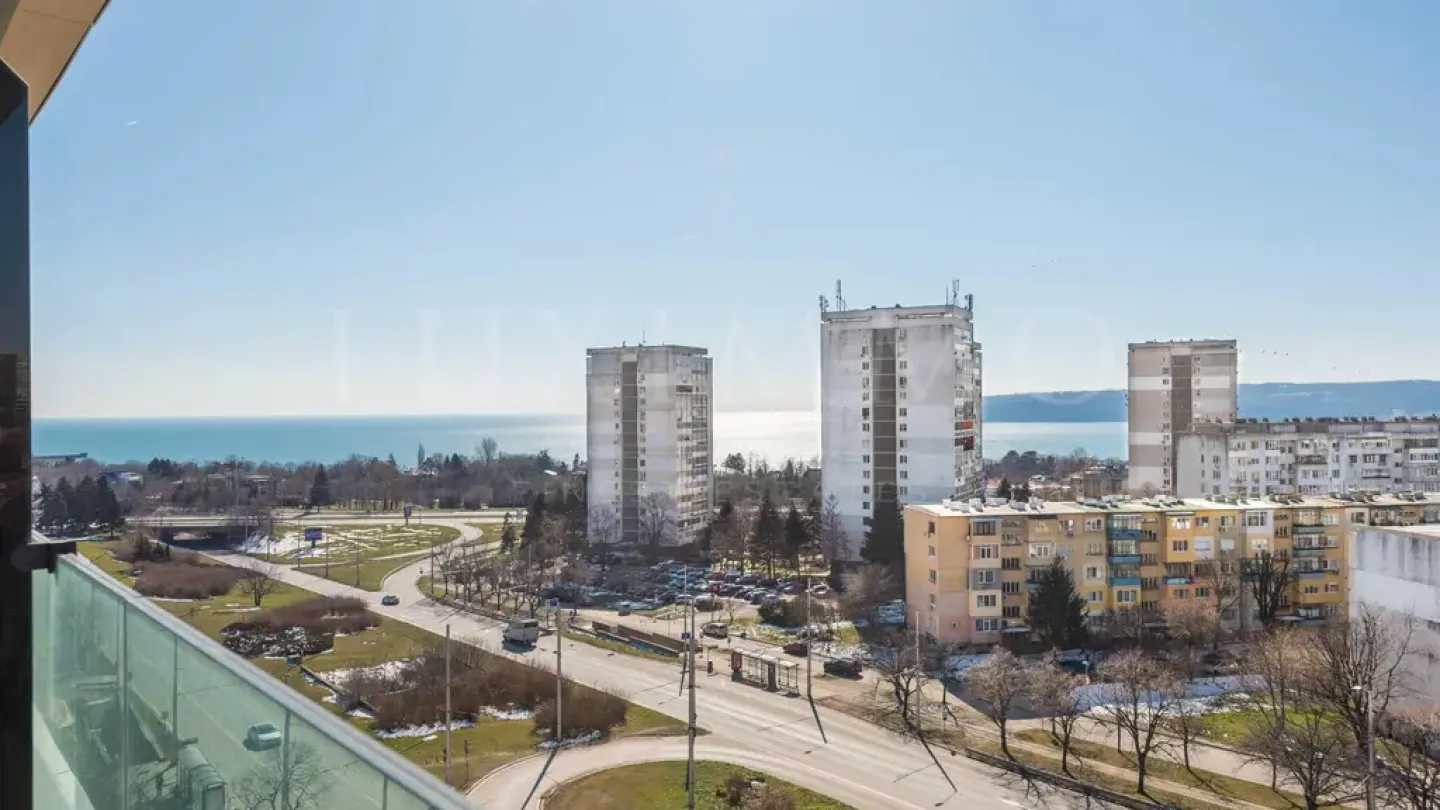 Sea View Apartment, Varna - Luxury 74m2 - Image 1