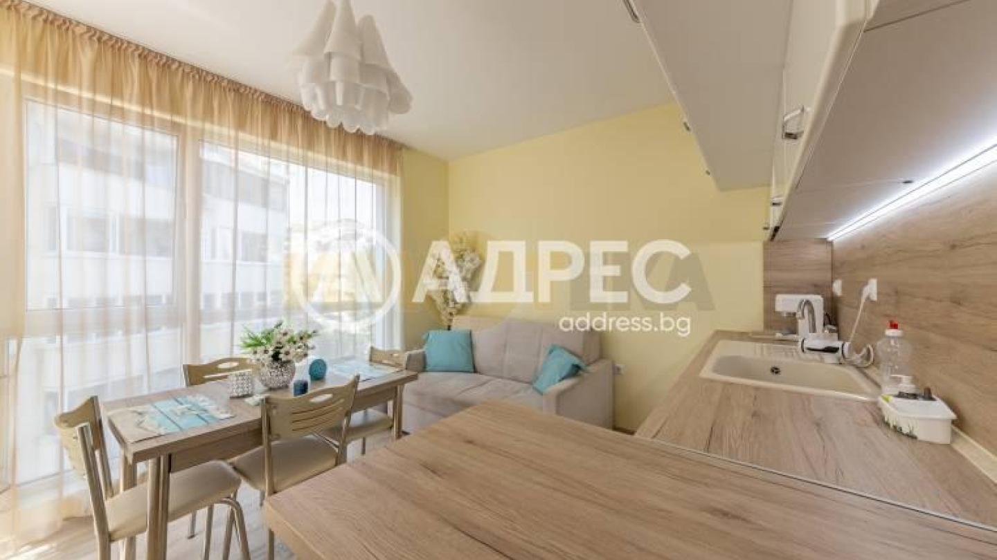 Spacious Fully Furnished Apartment with Stunning City & Lake Views in Varna - Image 1