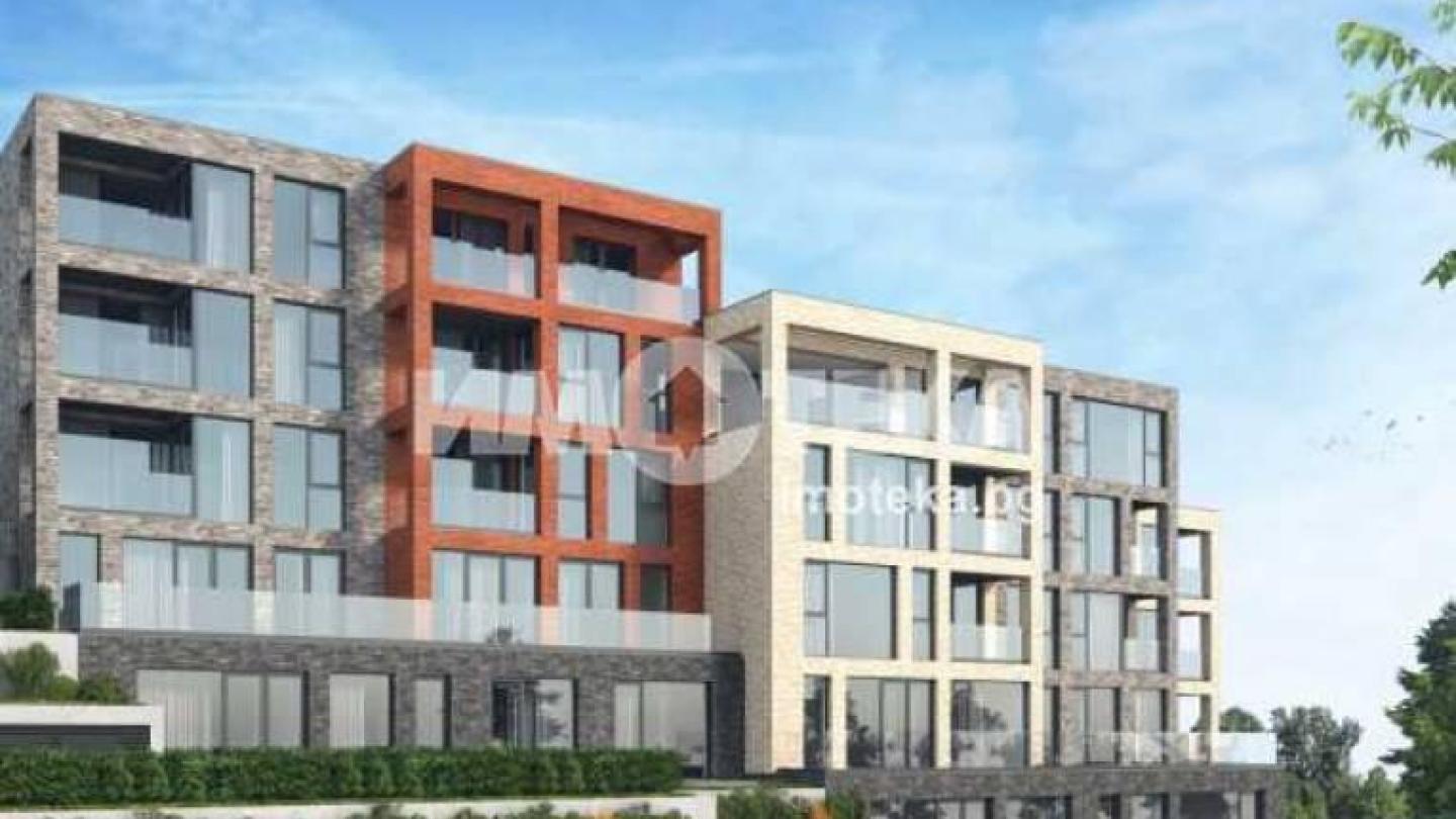 Spacious Sea View Apartment in Varna with Three Bedrooms - Image 1