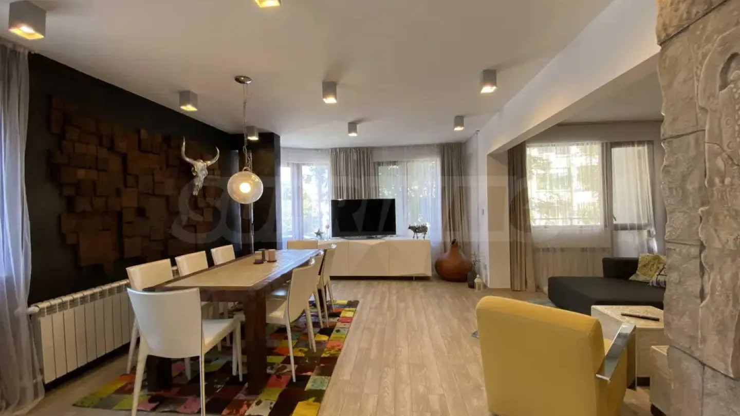 Spacious, Fully Furnished 4-Bedroom Apartment in Burgas Center - Image 1