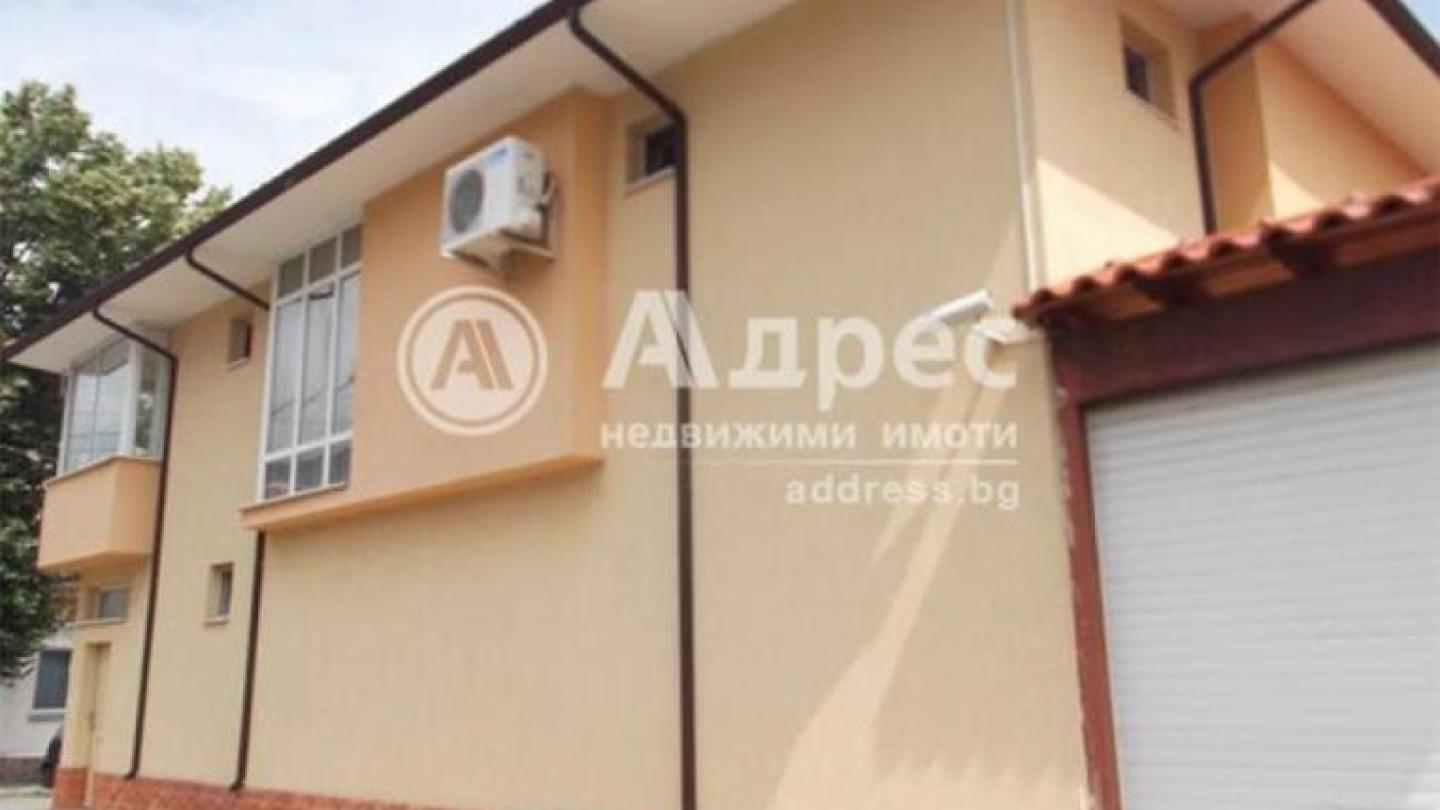 Spacious Fully Furnished Villa in Sliven City Center - 400m2 - Image 1
