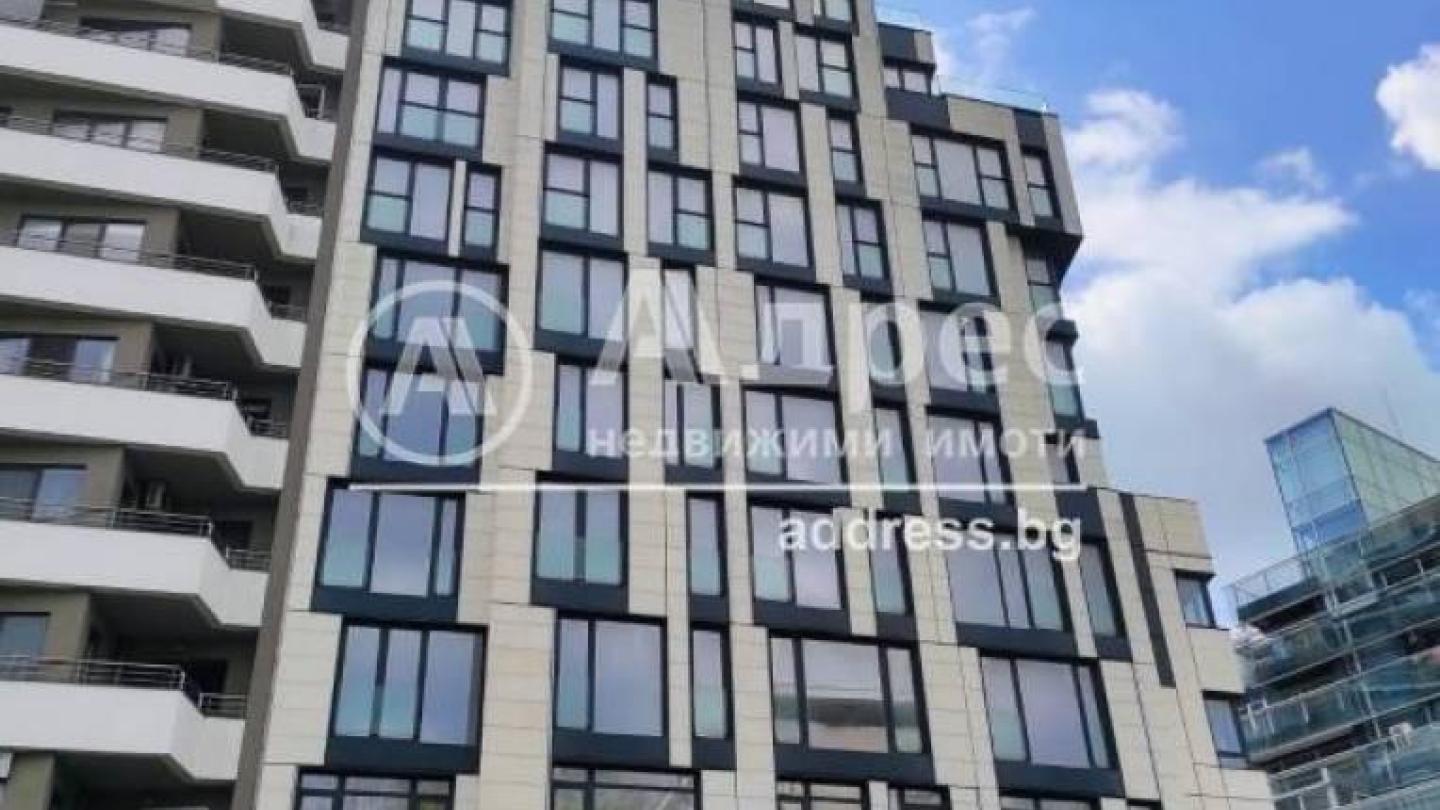 Spacious One-Bedroom Apartment with Sea Views in Burgas, Bulgaria - Image 1