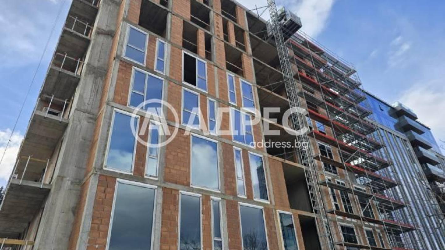 Spacious 2-Bedroom Apartment in Sofia's Yastrakovata - Image 1