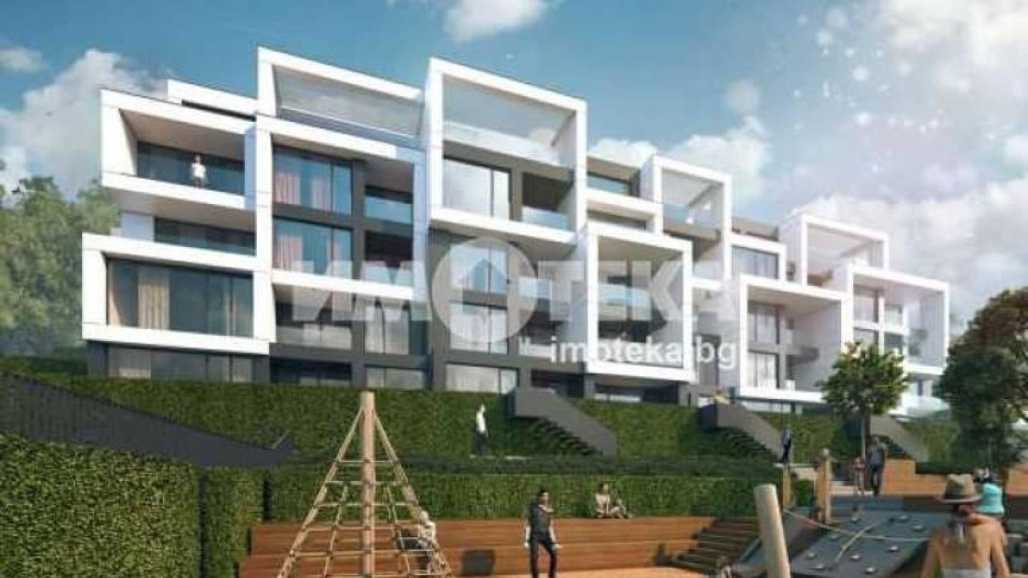 Spacious Apartment in "La Breeze" with Sea Views, Varna Bulgaria - Image 1