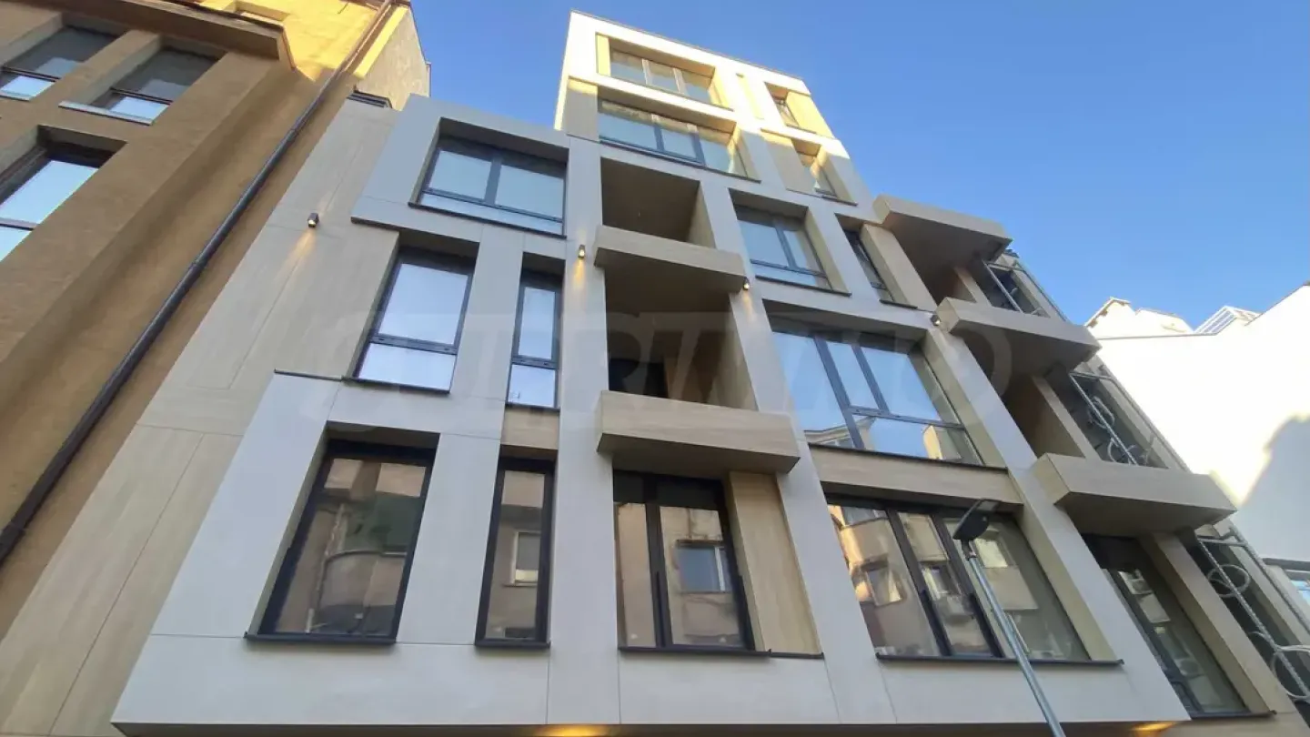 Spacious Apartment Near Grand Hotel Plovdiv, Bulgaria - Image 1