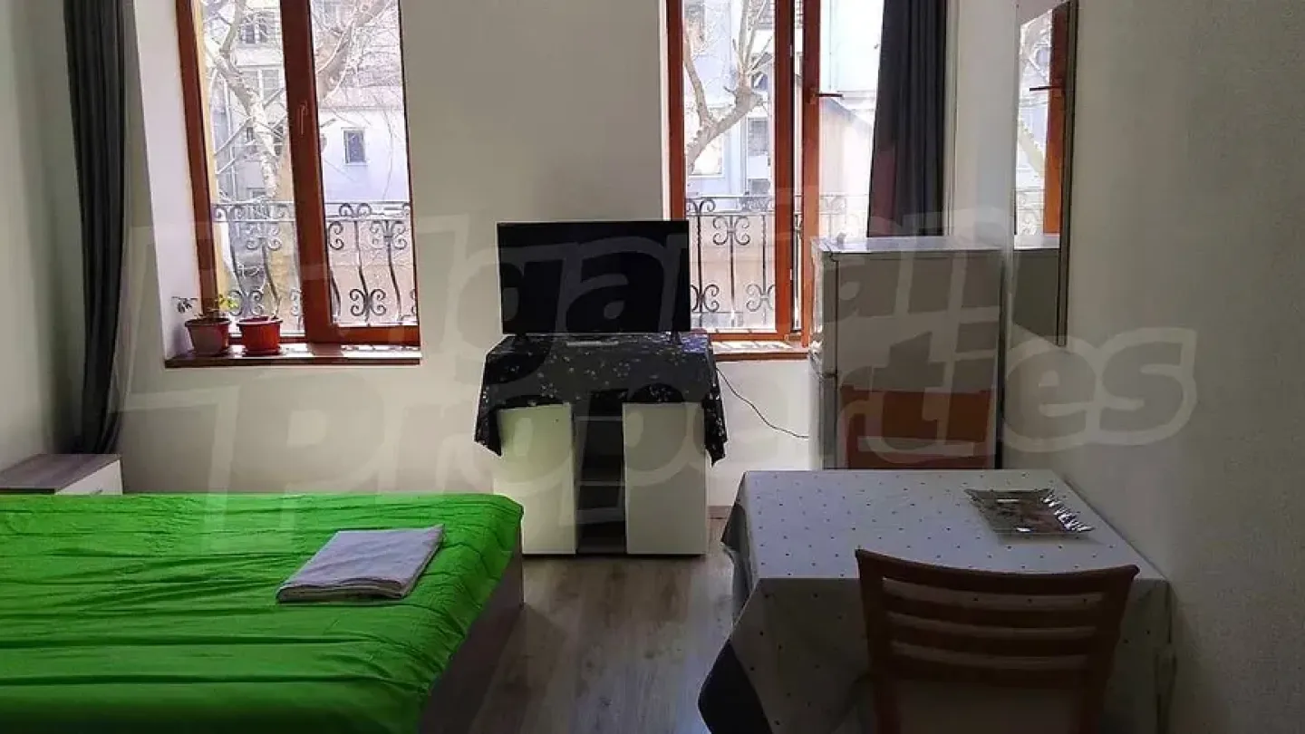 Stylish Fully Furnished Studio in Varna’s Grutska Mahala – 700 EUR - Image 4