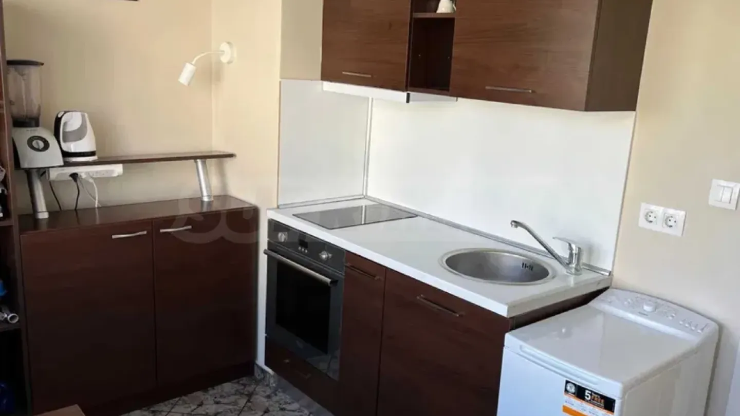 Spacious Fully Furnished Apartment in Sofia's Drvenitsa - Image 5