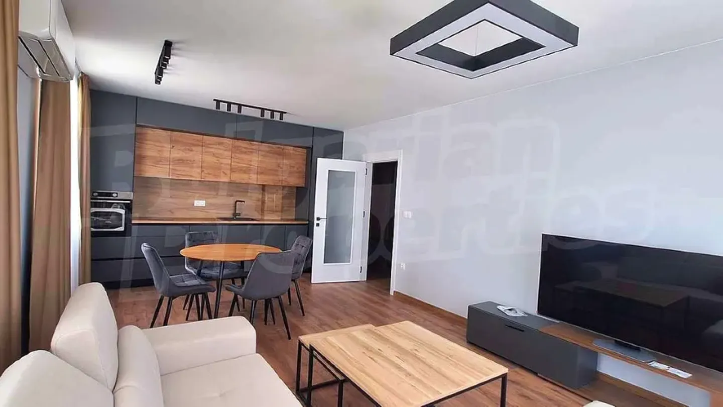 Spacious 1-Bed Apartment Near Rowing Base, Plovdiv, Bulgaria - Image 2