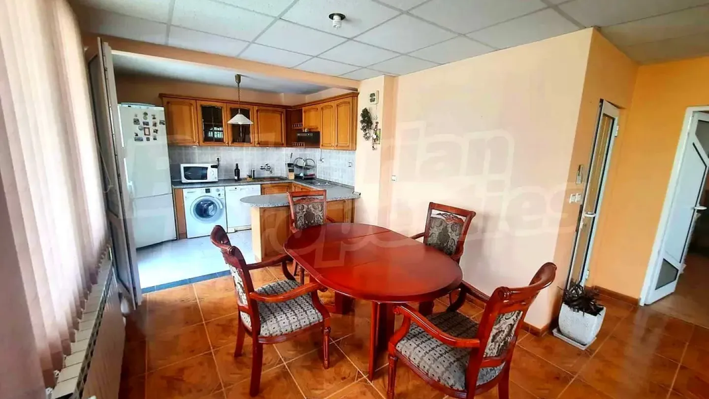 Spacious Sea Garden Maisonette - Burgas, Bulgaria - 4 Bedrooms - Image 3