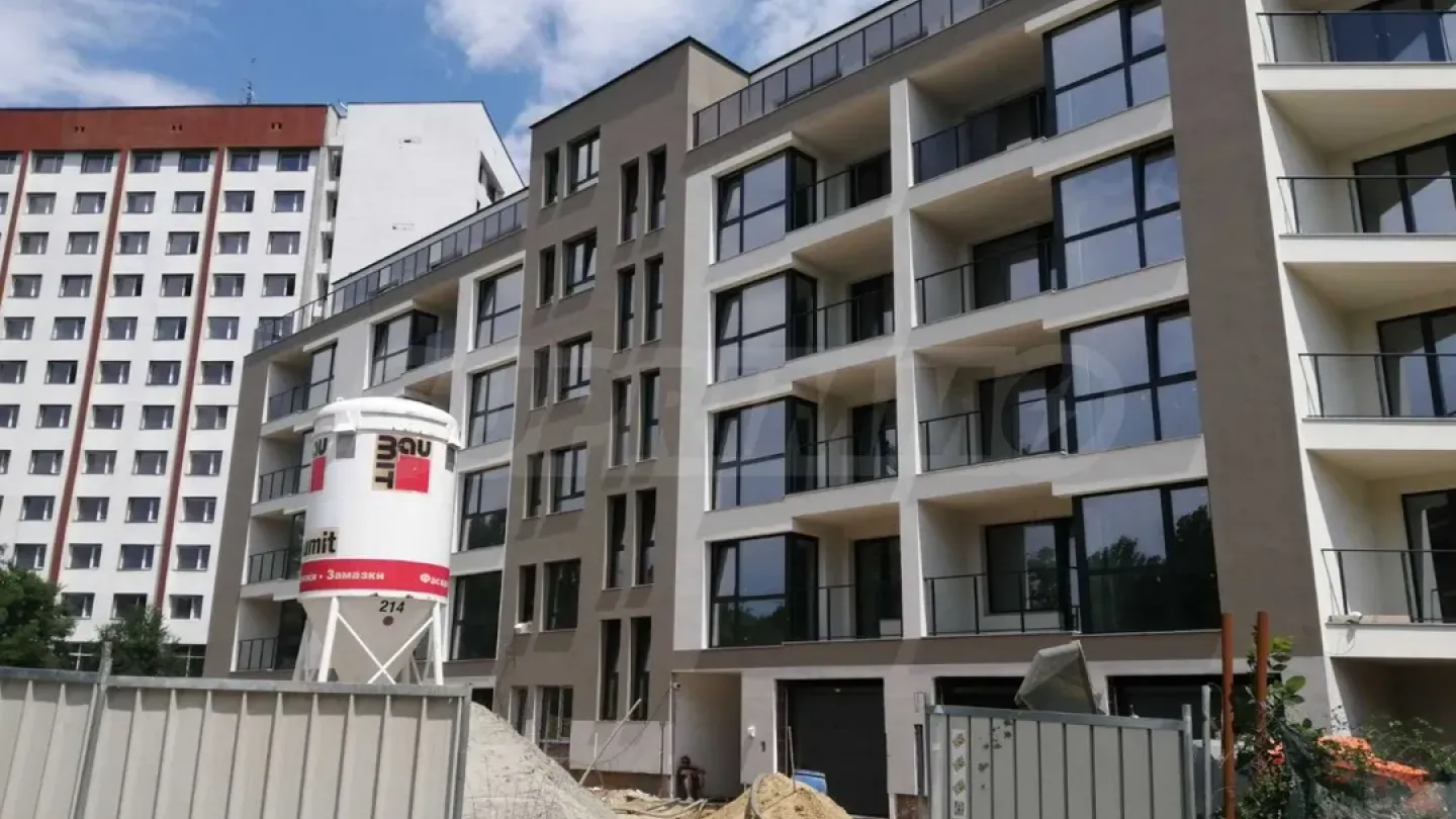 Spacious 3-Bedroom Apartment in Sofia, Bulgaria - Image 5