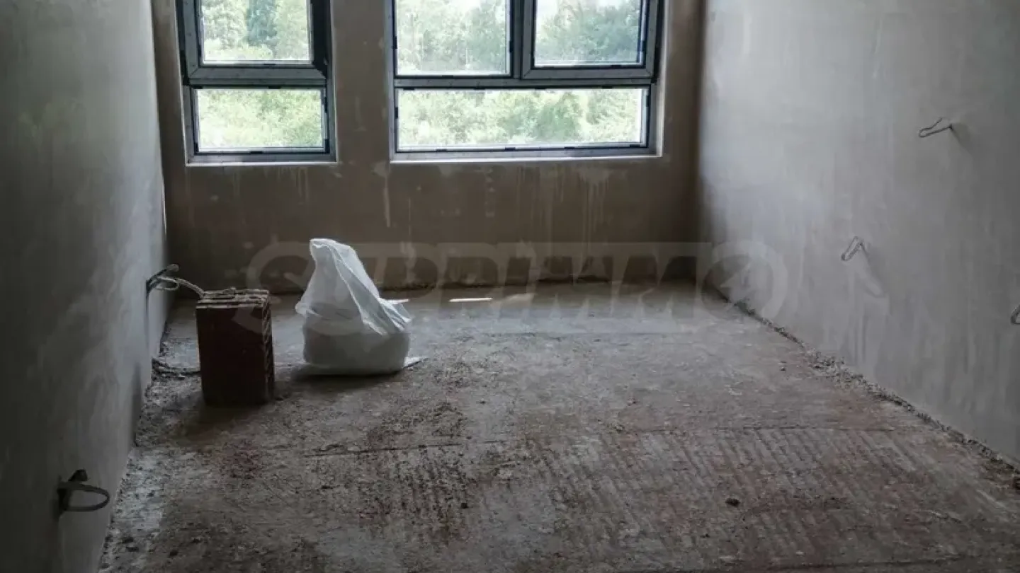 Spacious 3-Bedroom Apartment in Sofia, Bulgaria - Image 2