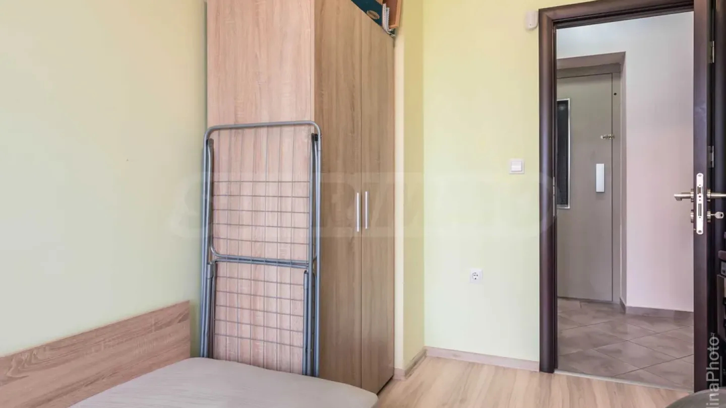 Stylish 3-Bedroom Apartment with Parking in Varna's Levski - Image 5