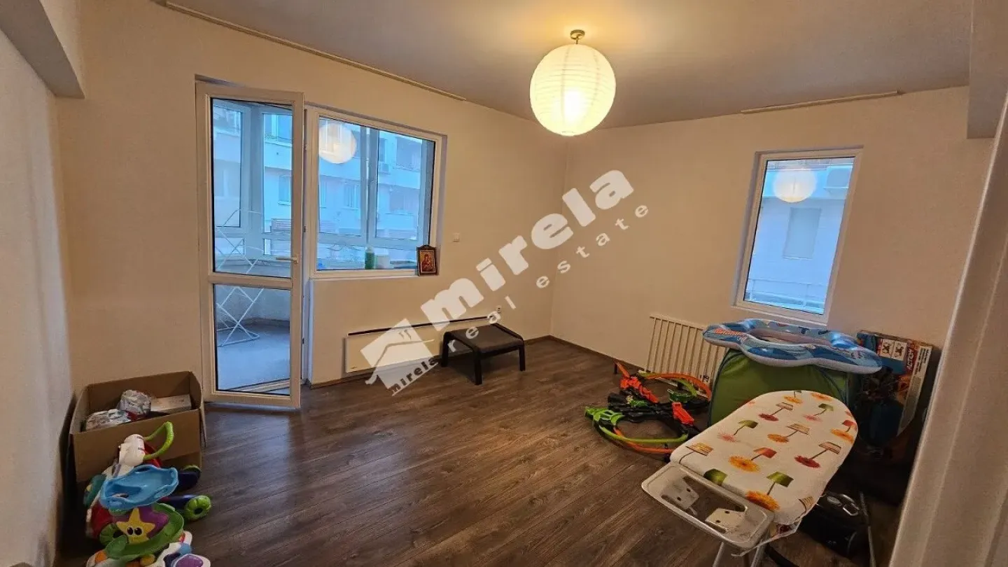 Spacious Fully Furnished 3-Bedroom Apartment in Varna's Levski District - Image 4