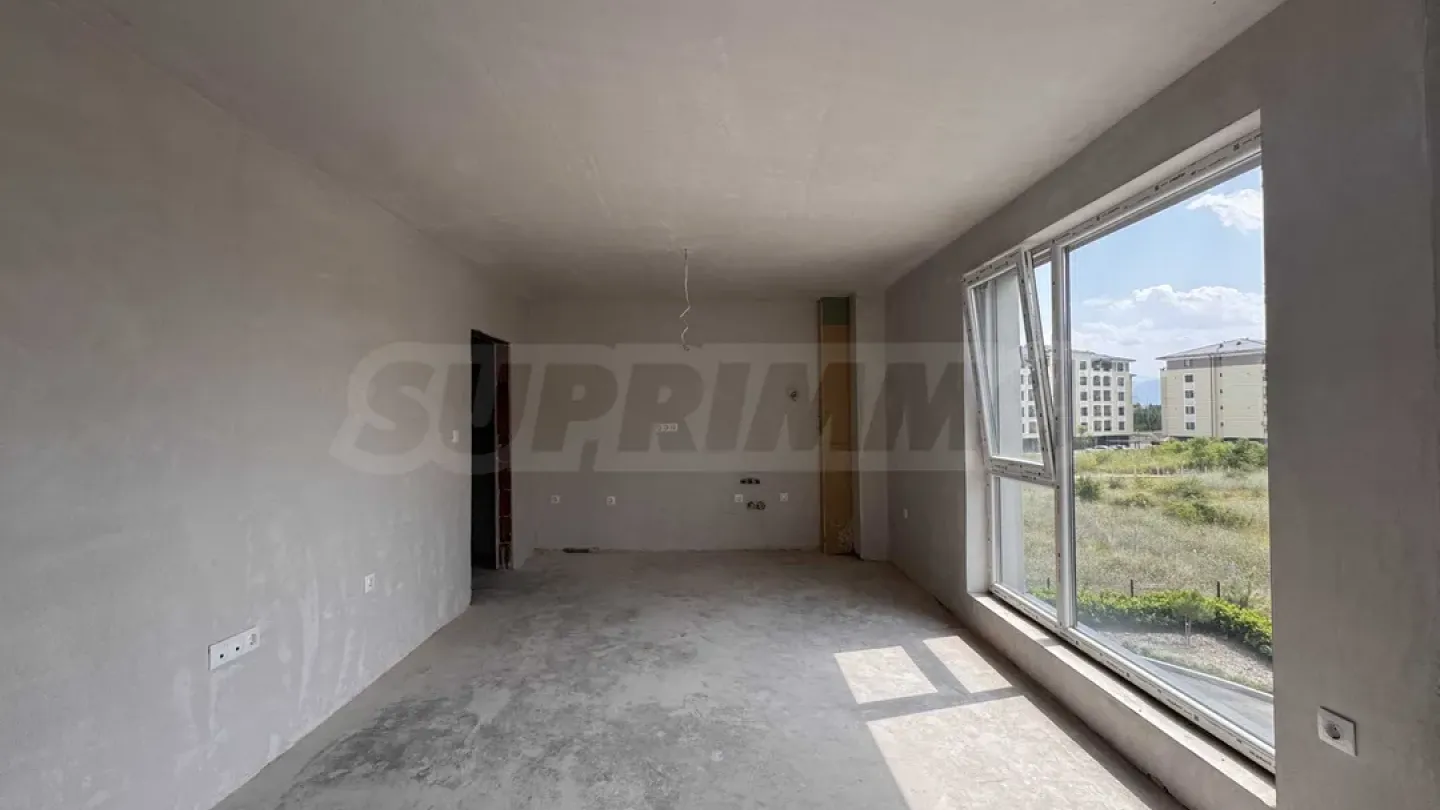 Bright 3-Bedroom Apartment in "Kaza Moderna" Complex - Image 2