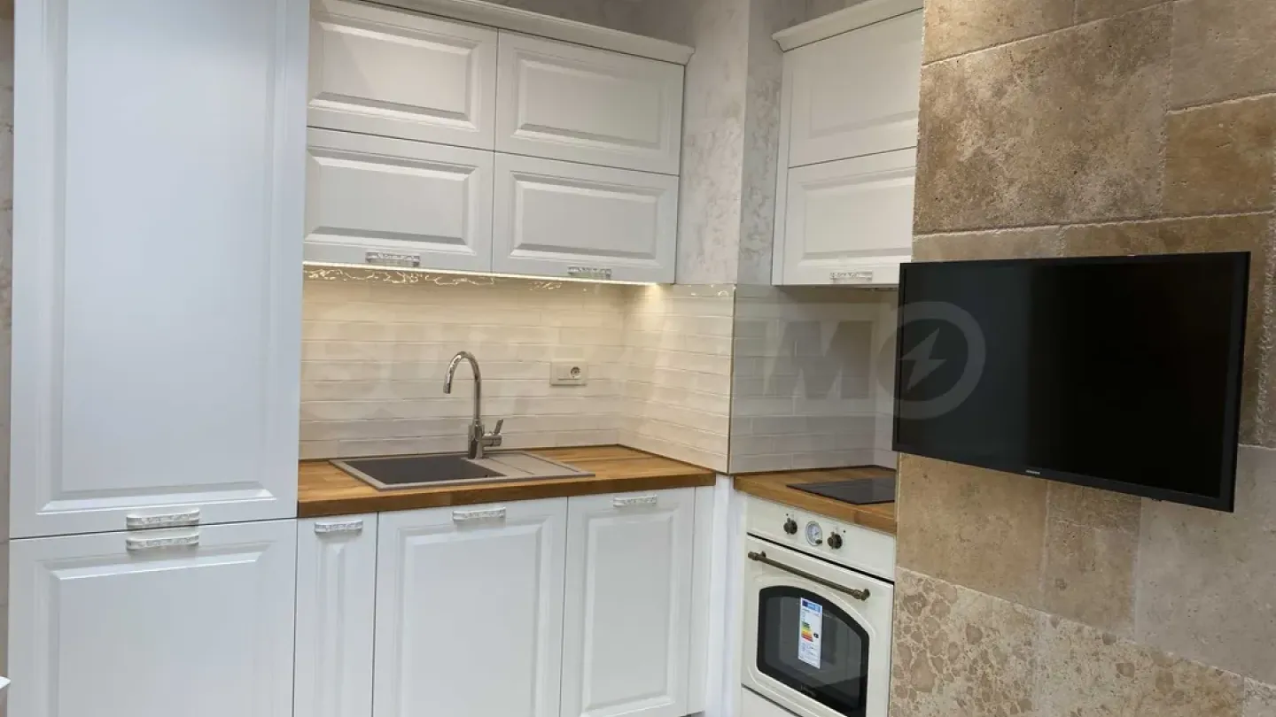 Stylish Fully Furnished Apartment in Varna's Heart - Rent Now - Image 1