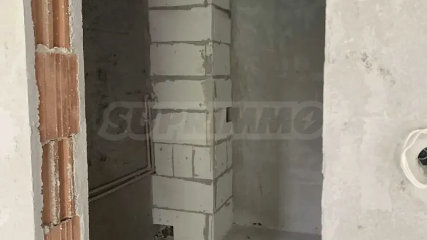 Apartment for sale in Burgas - Image 1