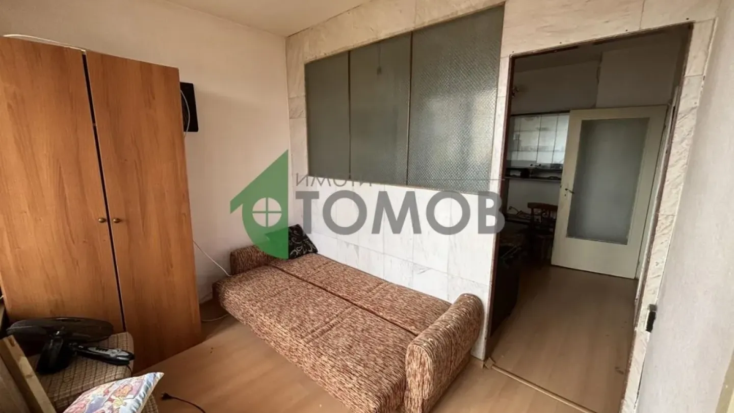 Stylish One-Bedroom Apartment in Stara Zagora's Sunny Area - Image 3
