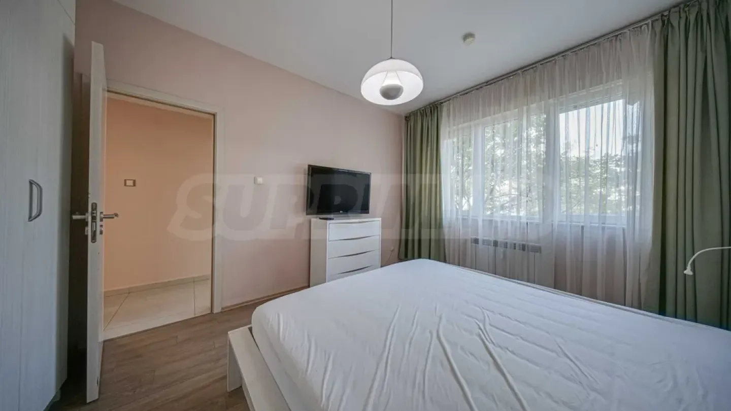Spacious, Fully Furnished Apartment in Sofia's Quiet Lozhnets District - Image 4