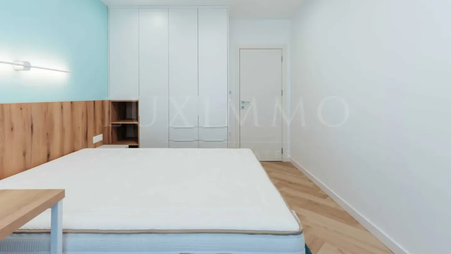 Luxury Burgas Apartment with Parking - Image 2