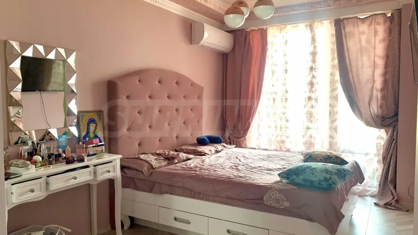 Spacious Sea View Apartment in Burgas - Fully Furnished - Image 5