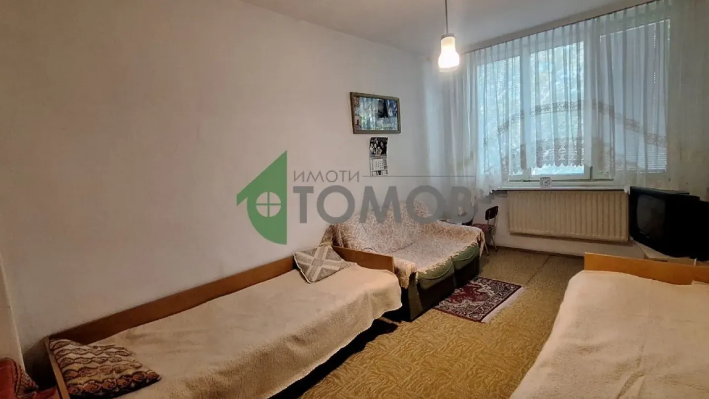 Spacious 3-Bedroom Apartment in Stara Zagora Center – Great Value - Image 4