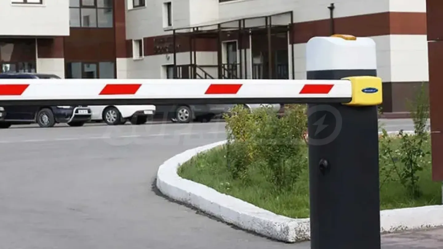 Spacious New Apartment with Lake Views in Burgas - Image 2