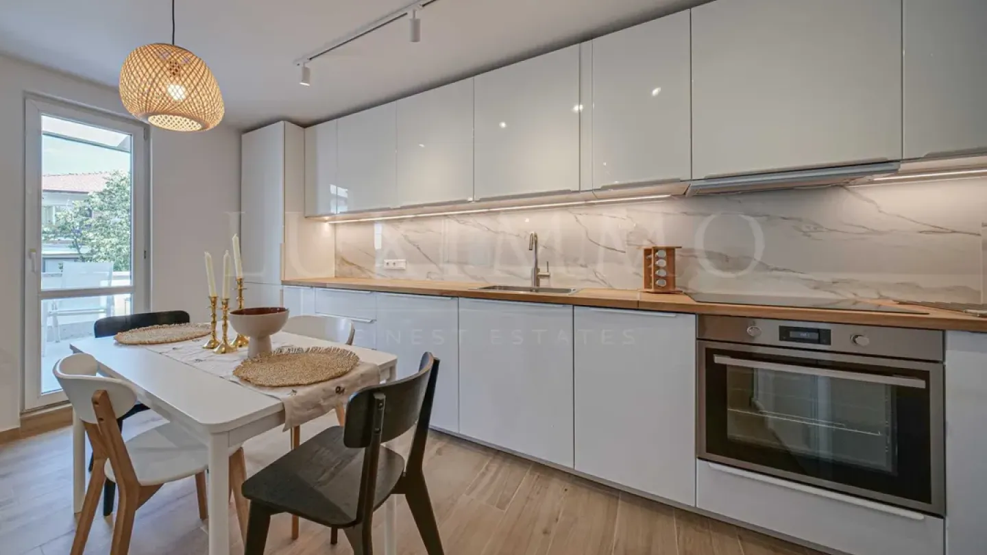 Stylish Apartment in Sofia with Garden & Modern Amenities - Image 5