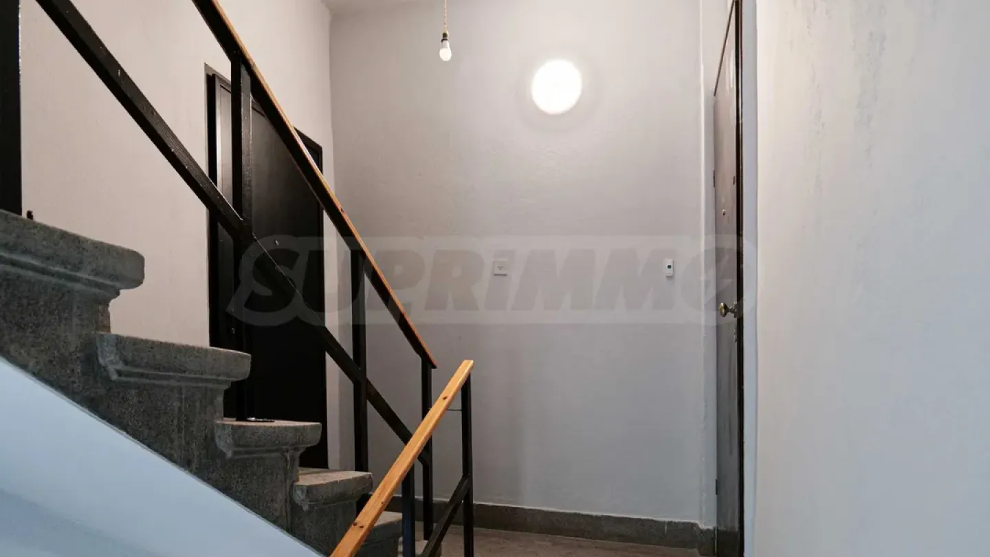 Stylish 2-Bedroom Apartment in Sofia City Center - Image 1