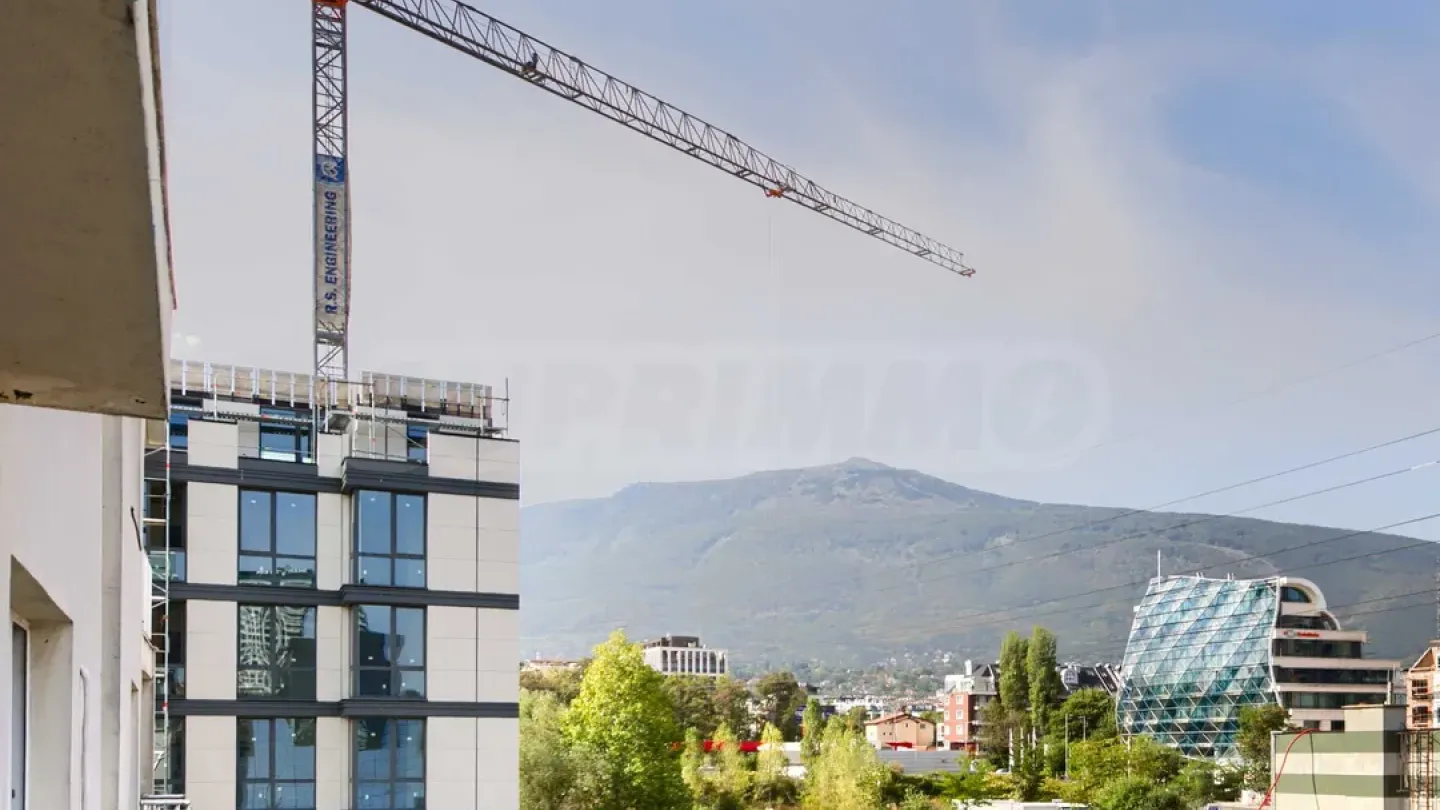 Spacious, Fully Furnished Apartment Near Paradise Center, Sofia - Image 3