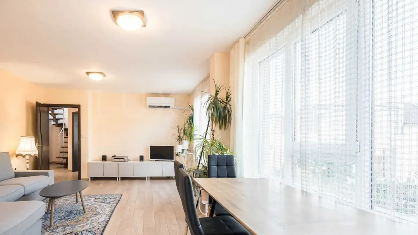 Spacious, Fully Furnished 3-Bedroom Apartment in Central Varna - Image 4