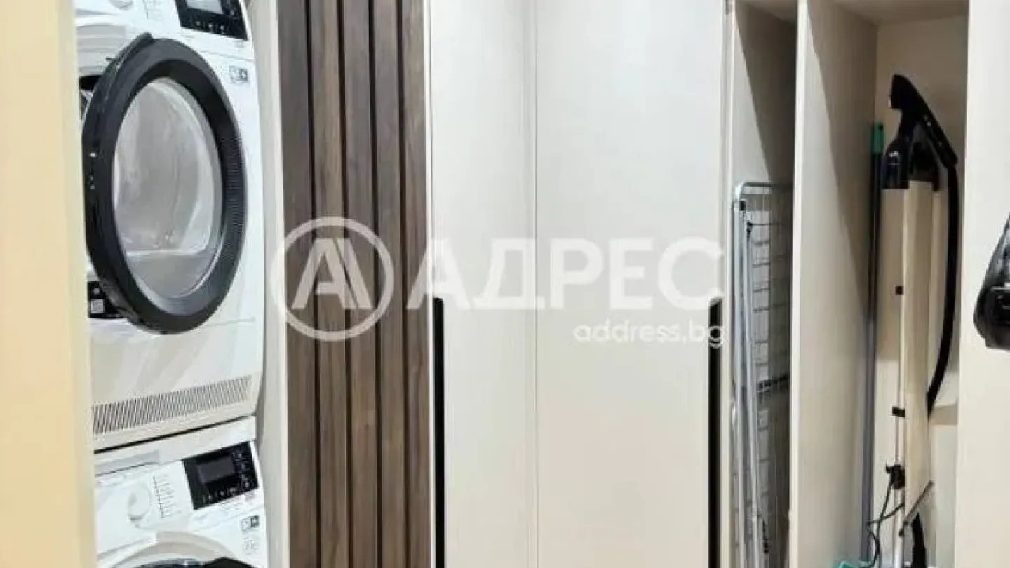 Spacious, Fully Furnished Burgas Apartment with Sea Views - €410,000 - Image 2
