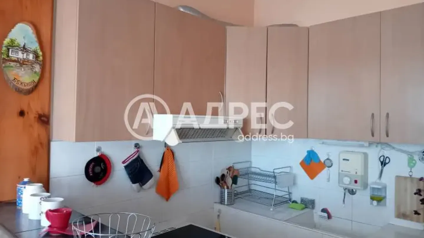 Spacious Fully Furnished 3-Bedroom Apartment with Panoramic Sea Views in Varna. - Image 1