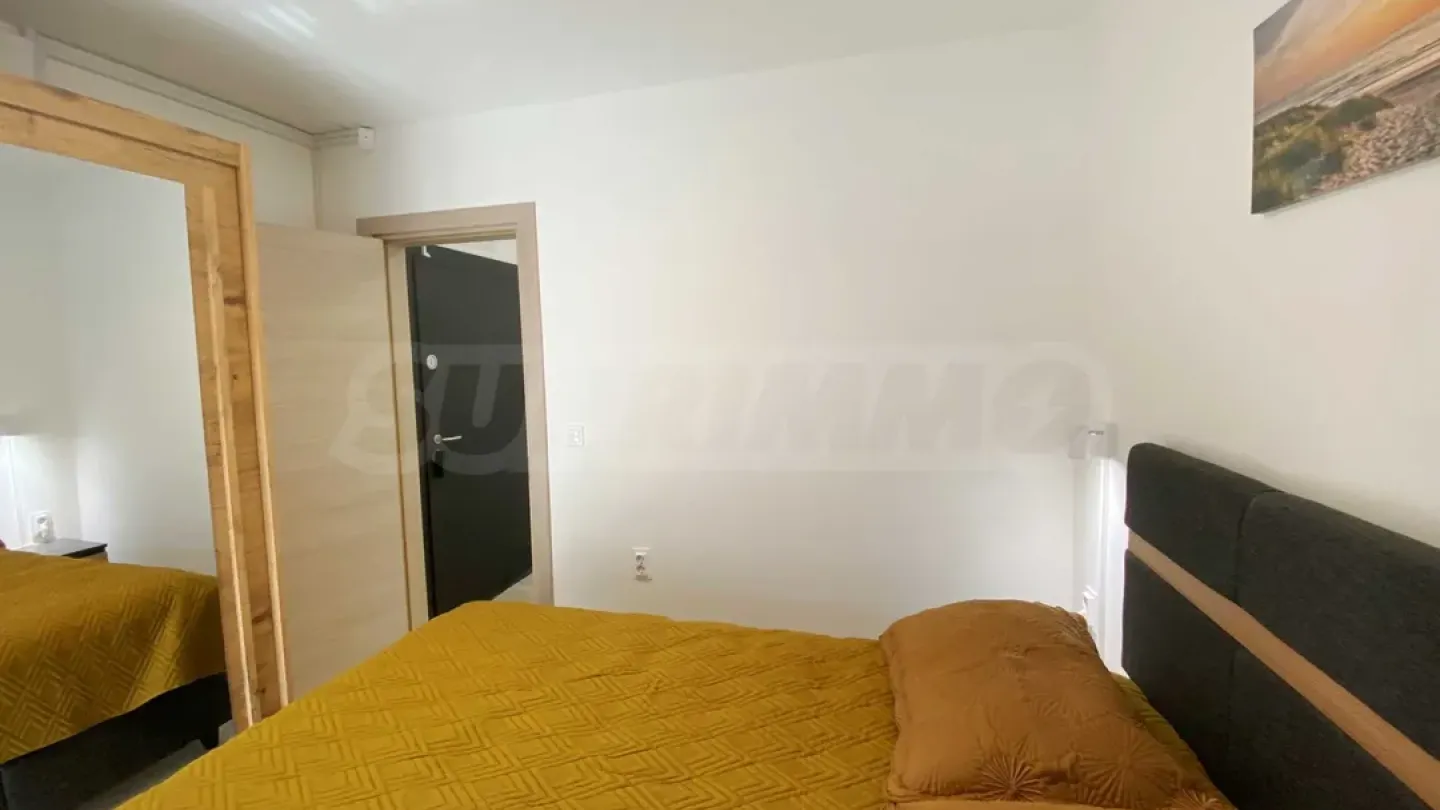 Stylish Plovdiv Apartment Rental - Fully Furnished, Parking Included - Image 1