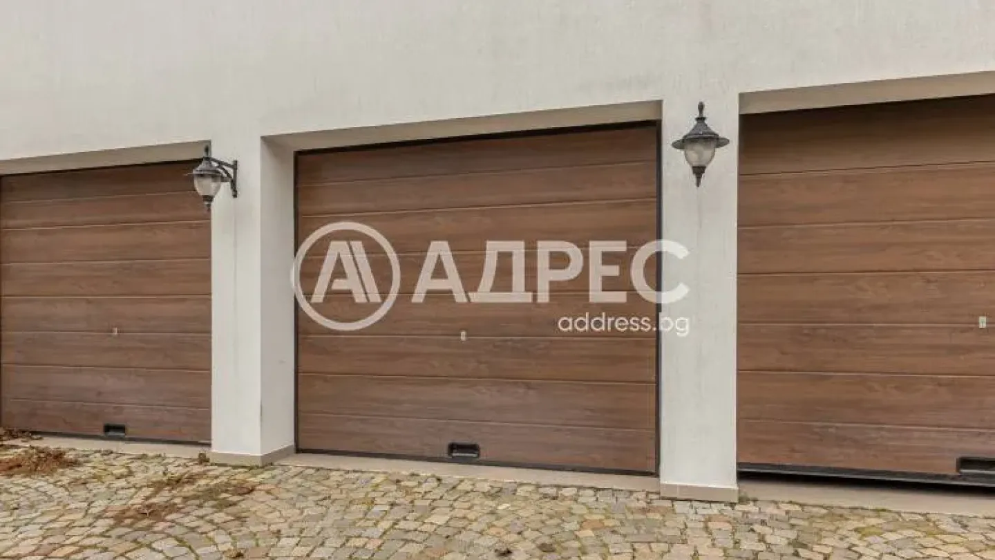 Spacious, Fully Furnished Panorama Apartment in Varna’s Brzyaq District for Sale - Image 5