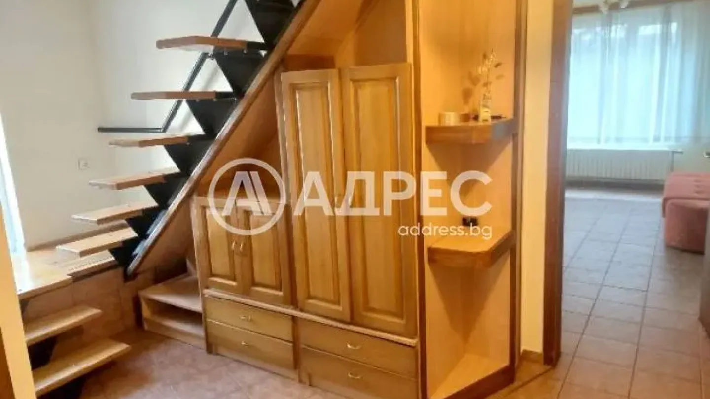 Spacious Three-Bedroom Mezonet for Sale in the Heart of Stara Zagora - Image 1