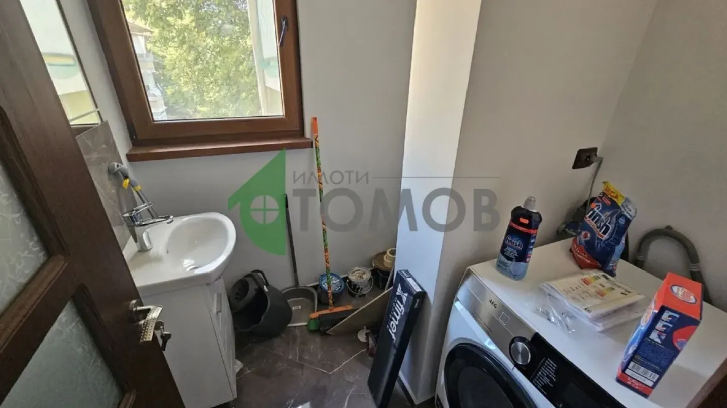 Spacious Fully Furnished Apartment in Stara Zagora City Center - Image 3