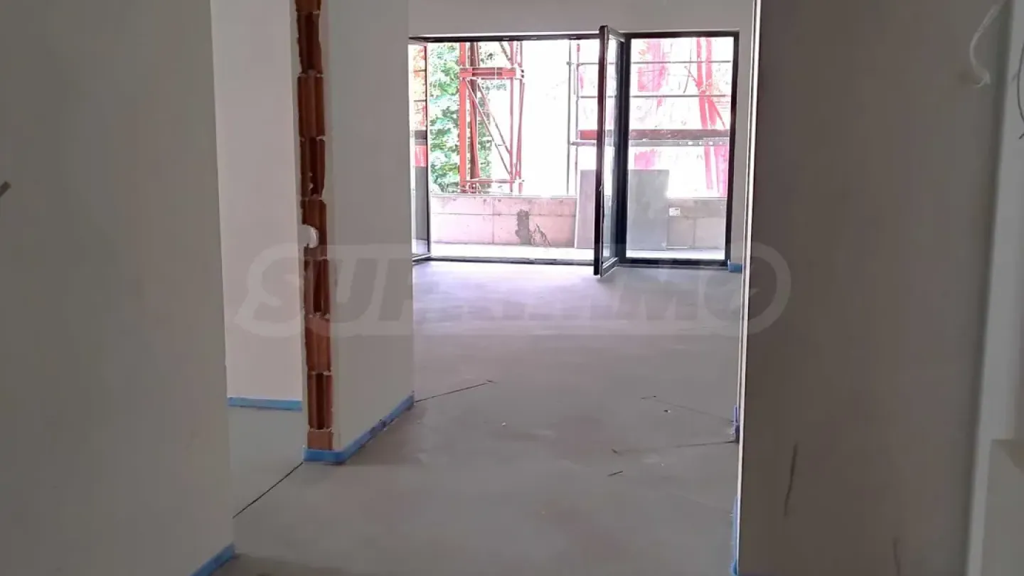 Spacious Apartment Near Medical Academy, Sofia - For Sale - Image 2
