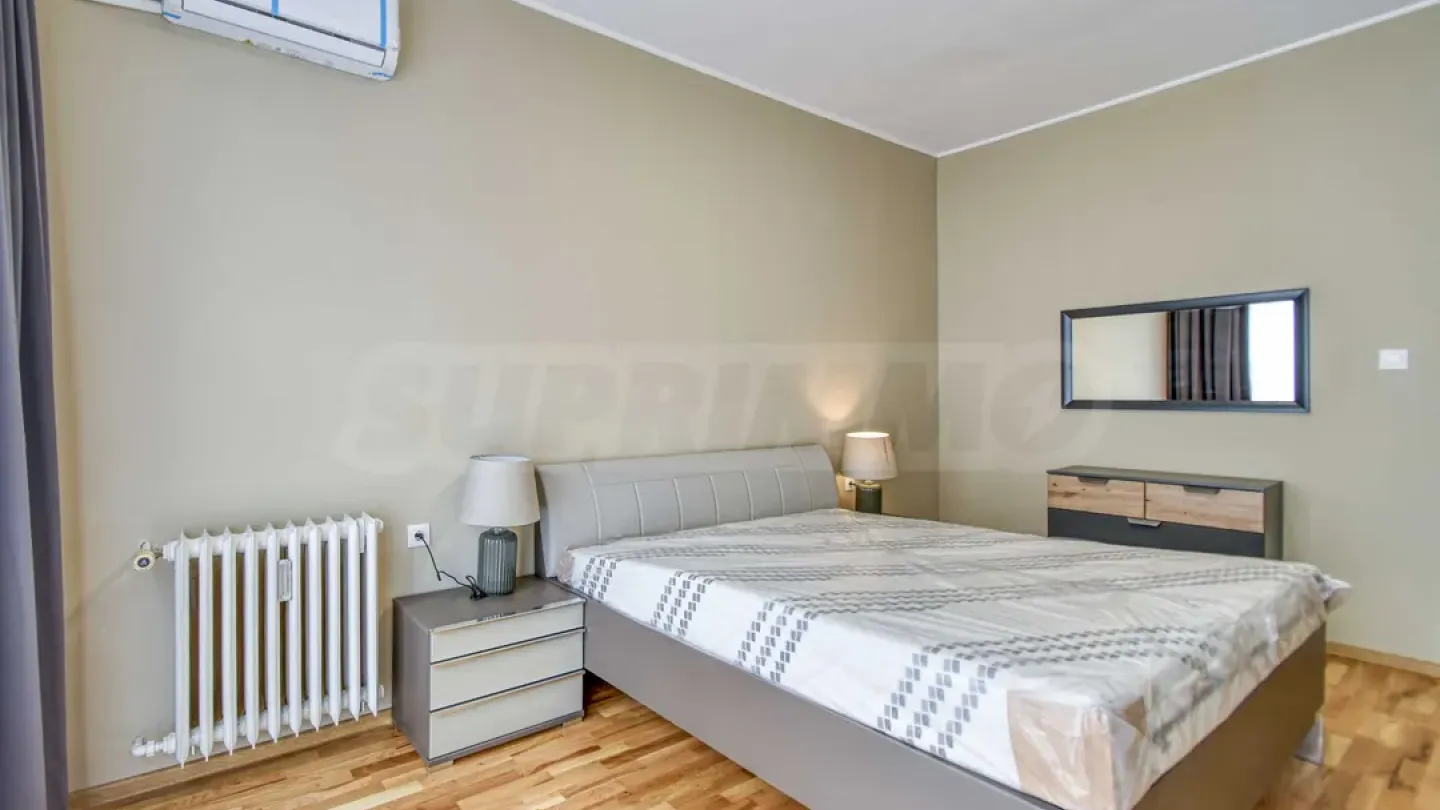 Stylish Fully Furnished Apartment in Sofia Center - Near University - Image 4