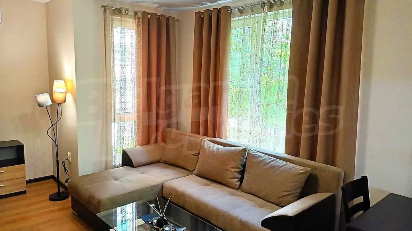 Luxurious Fully Furnished 1-Bedroom Apartment Near Artillery Park - Image 4