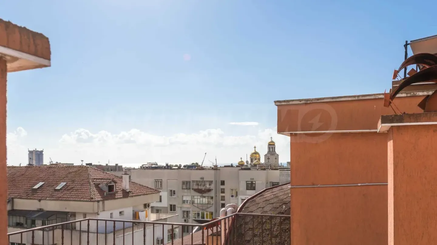 Spacious Fully Furnished 3-Bedroom Mezonet in Central Varna - Image 5