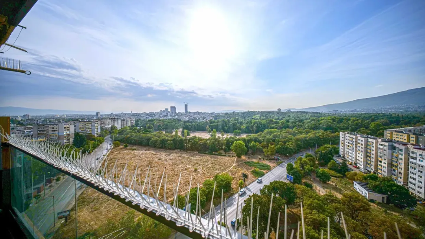 Spacious 2-Bedroom Flat with Vitosha View - Image 5