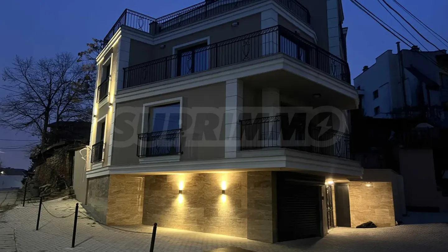 Spacious 3-Bedroom Apartment in Plovdiv Center - Image 5