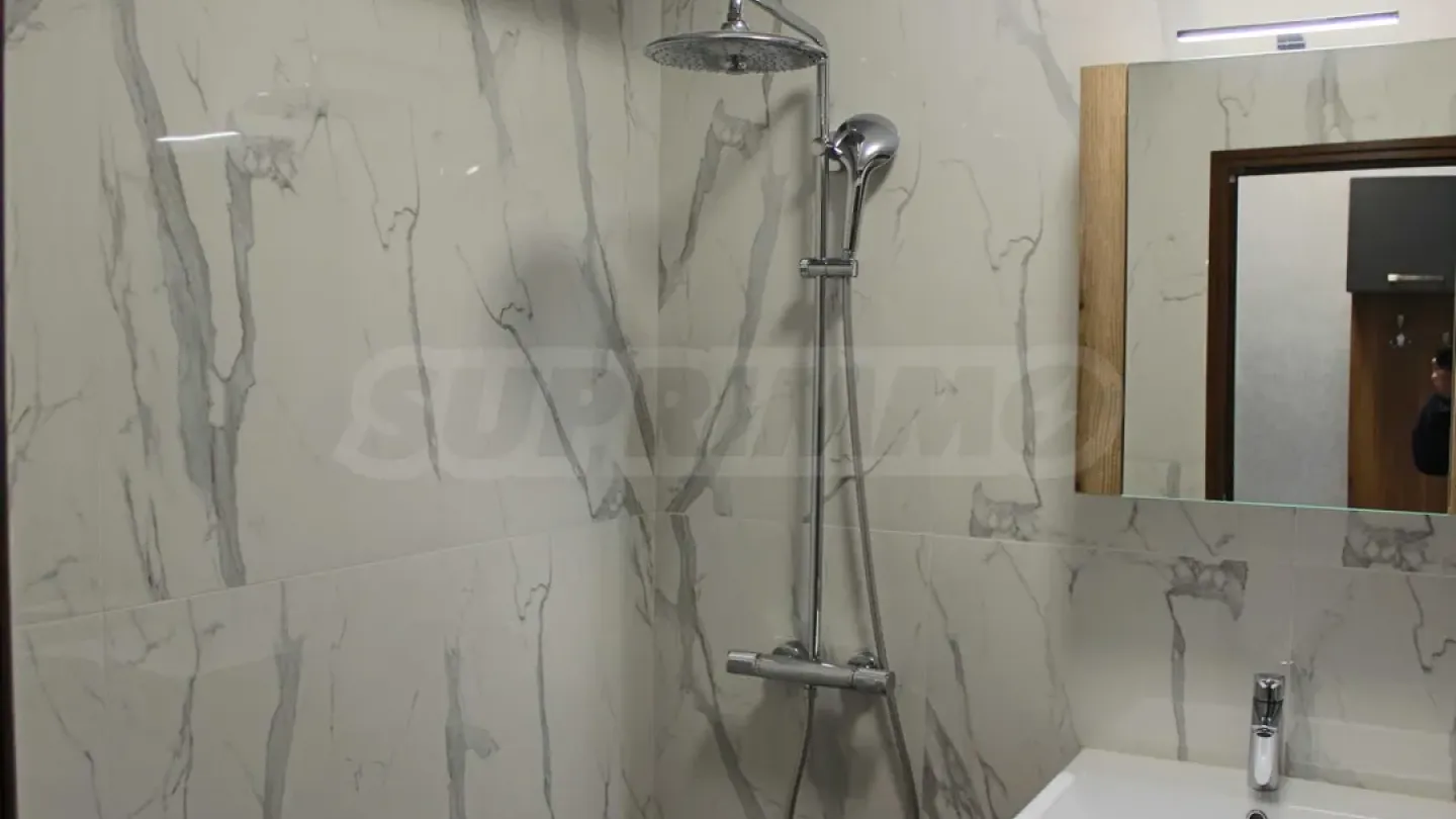 Spacious 2-Bedroom Apartment in New Plovdiv Complex - Image 2