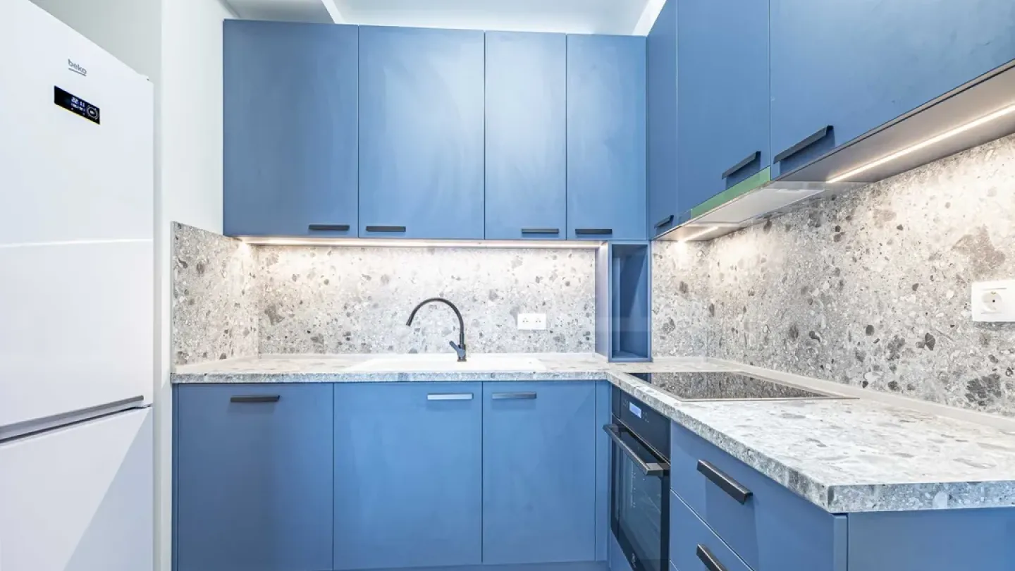 Stylish 2-Bedroom Apartment in Sofia Reina Sofia - Image 1