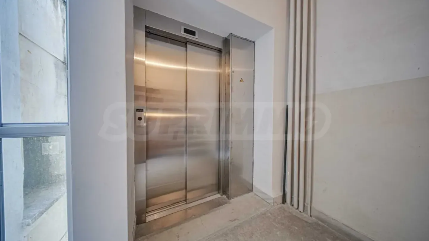 Spacious, Furnished Apartment with Terrace in Sofia's Izgrev Area - Image 3