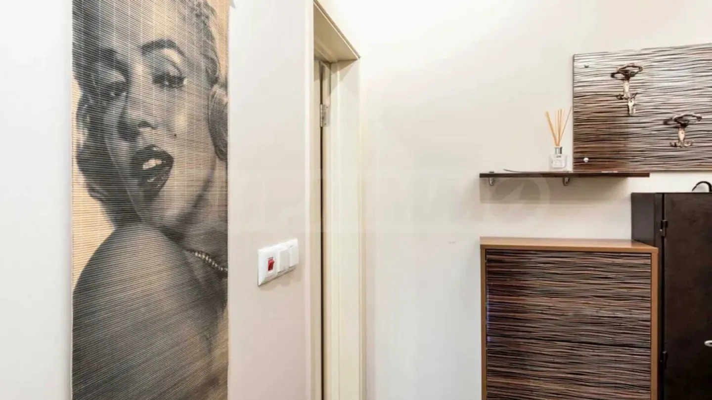 Modern 2-Bedroom Apartment Near Varna University - Image 3