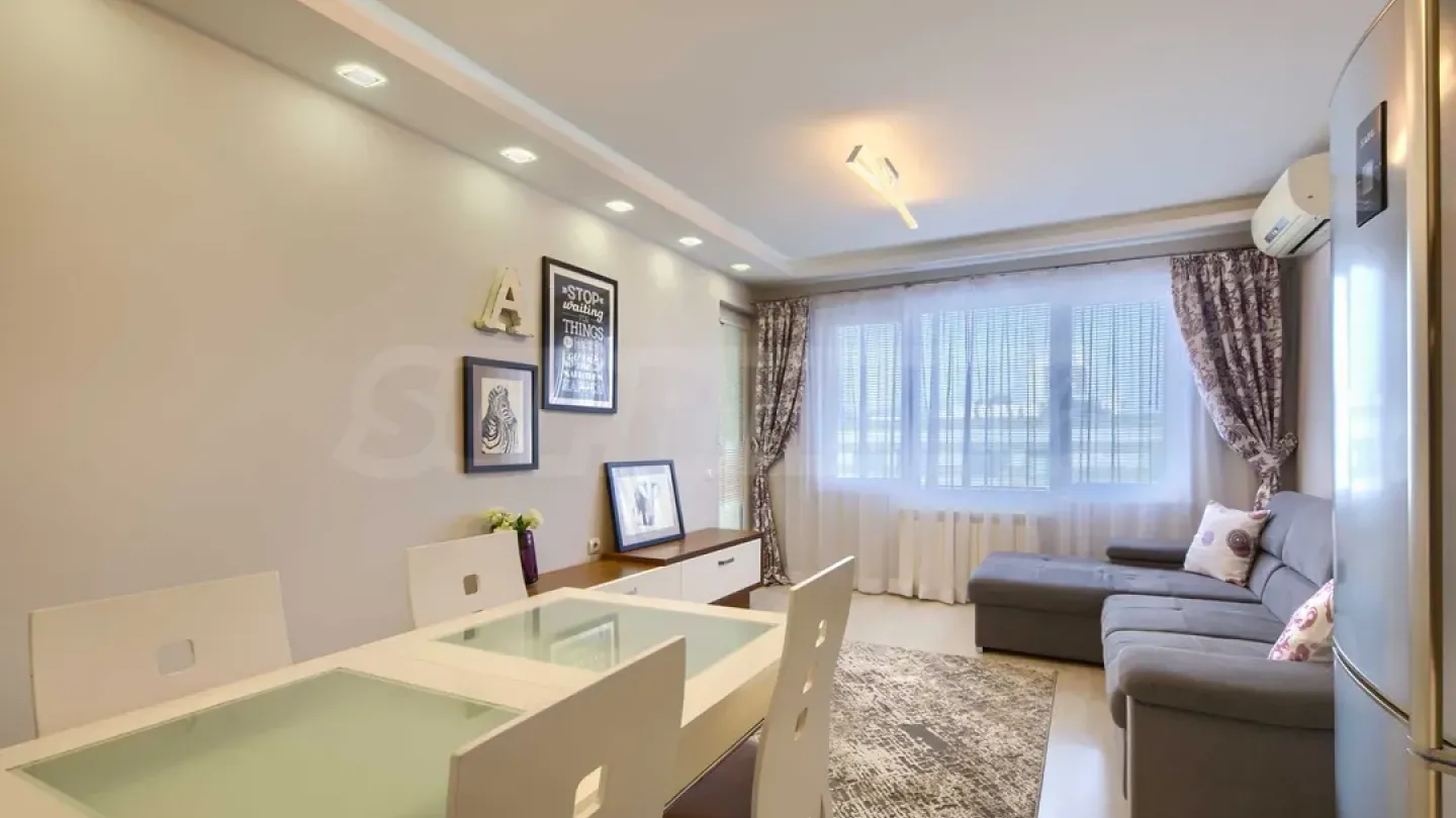 Spacious, Fully Furnished Apartment Near Paradise Center, Sofia - Image 2