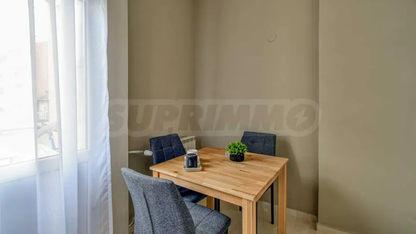 Stylish Fully Furnished Apartment in Sofia Center - Near University - Image 3
